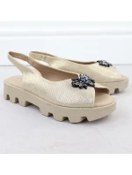 Dámské sandály na platformě perforované metalické zlaté Potocki SZ12610