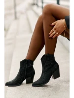 Ozdobené Kožené Botky Na Podpatku S Špičatými Nosky Černé S.Barski HY42-121