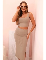 Dámský top a vroubkovaný sukně kapučíno