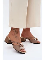 Klapky na podpatku model 228378 Step in style