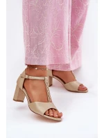 Dámské Sandály Na Podpatku S Dekorativním Páskem Eko Kůže Zlaté Triavera