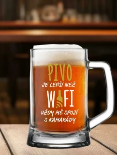 PIVO - LEPŠÍ NEŽ WI-FI, VŽDY MĚ SPOJÍ S KAMARÁDY - pivní sklenice 0,5 l 