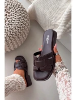 Dámské pantofle na ploché podrážce čokoládové Lorania