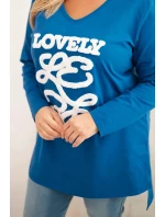 Dámská blůza Plus Size bavlněná s nápisem a výstřihem do V chabrová