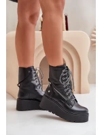 Kožené Botky Worker Na Platformě A Klínu Maciejka 06676-01 Černé Kožené Botky Worker Na Platformě A Klínu Maciejka 06676-01 Černé