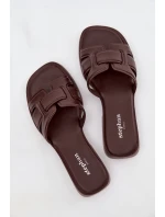 Dámské pantofle na ploché podrážce čokoládové Lorania