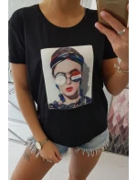 Dámská grafická halenka černá Dámská grafická halenka černá