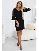 668-1 Trapézové brokátové šaty s tylovými rukávy a výstřihem do V - černé