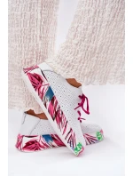 Dámské Kožené Sneakersy Na Vzorované Platformě Vinceza 88017 Bílé