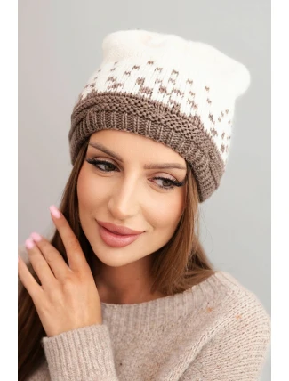 Dámská zimní čepice vlněná s geometrickým vzorem K477 ecru + mocca