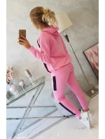 Sportovní sada s pruhy světle růžová