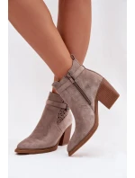 Dámské perforované kotníkové boty na podpatku s perforovaným vzorem a zlatým sponou tmavě béžové Deloriah