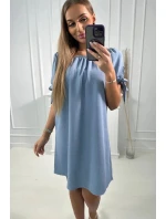 Šaty vázané na rukávech světlý denim