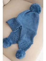 Dámská zimní čepice s vlnou, s kšiltem a bambulemi K475 jeansová