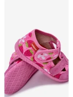 Dětské pantofle Milami na suchý zip s jahodami růžové Reathiana