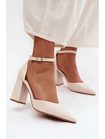 Lodičky na podpatku z imitace kůže světle béžové Selvra