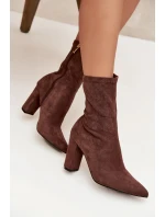Dámské kozačky na podpatku s prošíváním hnědé Rosivelle Dámské kozačky na podpatku s prošíváním hnědé Rosivelle