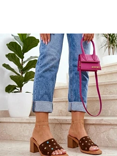 Klapky na podpatku model 229777 Solea