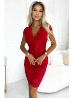 316-9 Krajkové šaty s krátkými rukávy a výstřihem - ČERVENÉ 316-9 Krajkové šaty s krátkými rukávy a výstřihem - ČERVENÉ