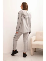 Dámský komplet s viskózou, lampasem a sportovní blůzou šedý