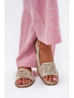 Dámské sandály na plochém podpatku s ozdobným detailem S.Barski KV51-080 zlaté