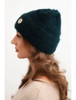 Dámská zimní čepice huňatá s ozdobným knoflíkem mořská