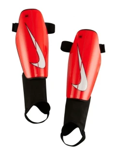Fotbalové chrániče Nike Charge DX4608-635