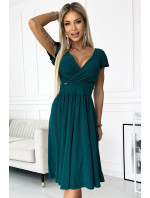 MATILDE - Zelené dámské šaty s brokátem, výstřihem a krátkými rukávy 425-6