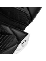 Reusch Attrakt Resist Jr brankářské rukavice 5572615 7700 Reusch Attrakt Resist Jr brankářské rukavice 5572615 7700