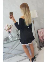 Šaty s otevřenými rameny a krajkou černé