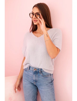 Dámský svetr z měkkého chlupu s výstřihem do V krátkým rukávem šedý