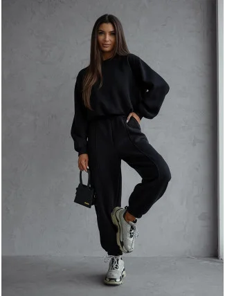 Černý dámský bavlněný teplákový komplet s krátkou mikinou (82160) Černý dámský bavlněný teplákový komplet s krátkou mikinou (82160)