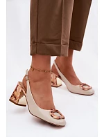 Kožené dámské sandály na podpatku s přezkou D&A LZ61-2010 Béžové Kožené dámské sandály na podpatku s přezkou D&A LZ61-2010 Béžové