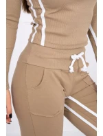 Sada s dvojitými pruhy camel