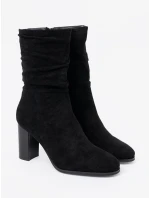 Luxusní dámské  kotníčkové boty černé na širokém podpatku