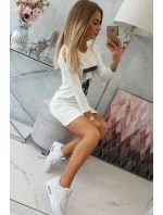 Rukojeť se šaty s potiskem v barvě ecru