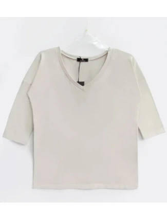 Hladká dámská halenka s výstřihem ve tvaru písmene "V"