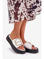 Dámské sandály na masivní platformě s ozdobnou přezkou bílé Zelori