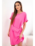 Dámské šaty s krátkým rukávem a kabelkou na řetízku růžové
