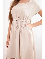 Dámské šaty s krátkým rukávem a páskem v pase béžová