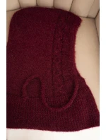 Dámská čepice s kapucí, šněrováním a copánkovým vzorem bordová Dámská čepice s kapucí, šněrováním a copánkovým vzorem bordová