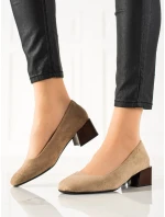 Moderní hnědé lodičky dámské na širokém podpatku Moderní hnědé lodičky dámské na širokém podpatku