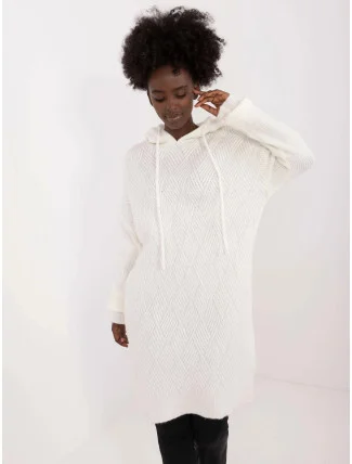 Úpletové šaty v barvě ecru s kapucí (0582) Úpletové šaty v barvě ecru s kapucí (0582)