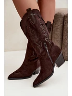 Dámské kozačky v stylu cowboy s podpatkem z eko semiše hnědé Jarissa Dámské kozačky v stylu cowboy s podpatkem z eko semiše hnědé Jarissa