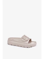 Dámské pěnové pantofle na platformě s přezkou – béžové