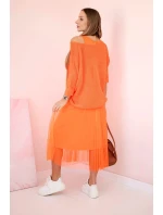 Plisované šaty s ažurovým svetříkem pomeranč
