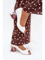 Kožené lodičky s ozdobným podpatkem Lewski Shoes 2608/K bílé