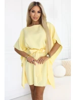 287-41 SOFIA Motýlí šaty se zavazováním v pase - pastelový citron