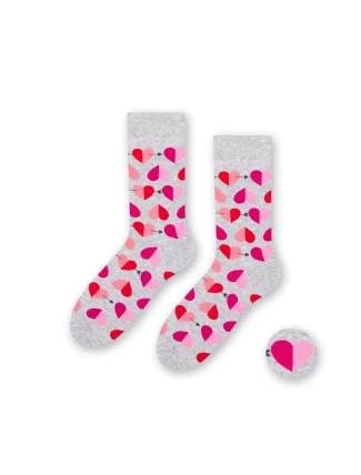 Vzorované pánské ponožky Steven art.136 Srdíčka