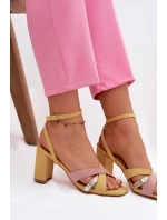 Dámské sandály na podpatku s pásky Eko semiš žluté Karilora